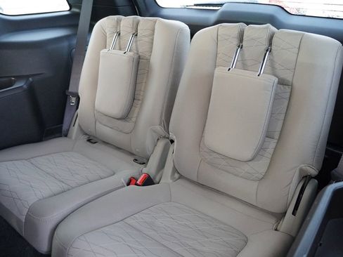 Used 2014 Ford Explorer Base image 18