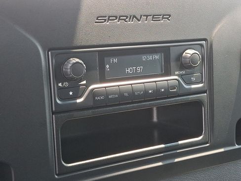 Used 2022 Mercedes-Benz Sprinter 2500 image 17