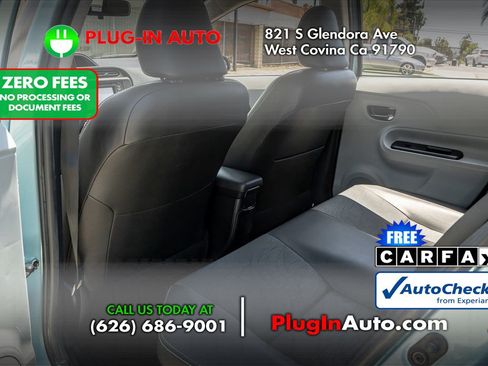 Used 2012 Toyota Prius C Four FWD image 8