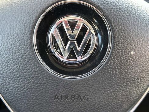 Used 2018 Volkswagen Golf Alltrack SEL image 31