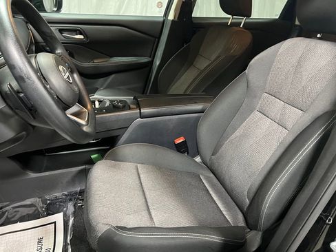 Used 2024 Nissan Rogue SV image 21