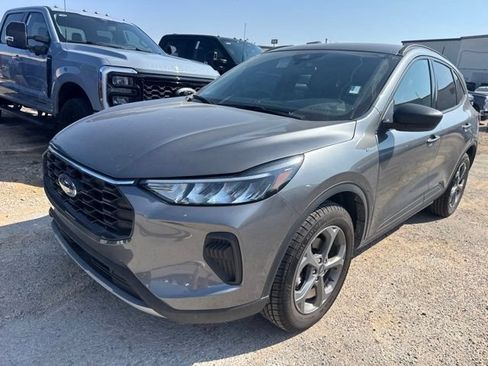 Used 2025 Ford Escape ST-Line AWD/4WD image 1