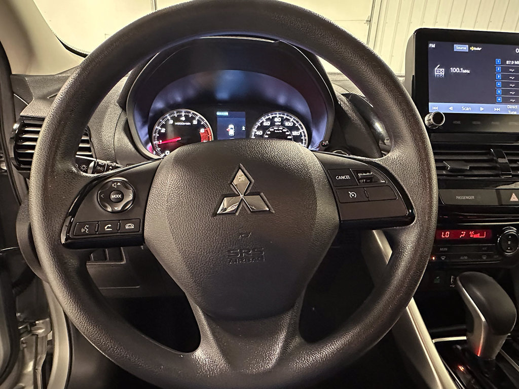 Used 2024 Mitsubishi Eclipse Cross AWD image 33