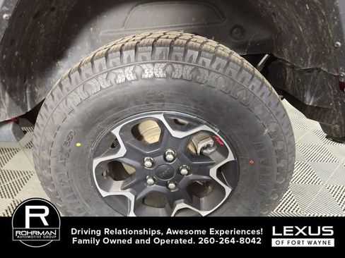 Used 2023 Jeep Wrangler Rubicon w/ LED Lighting Group AWD/4WD image 12