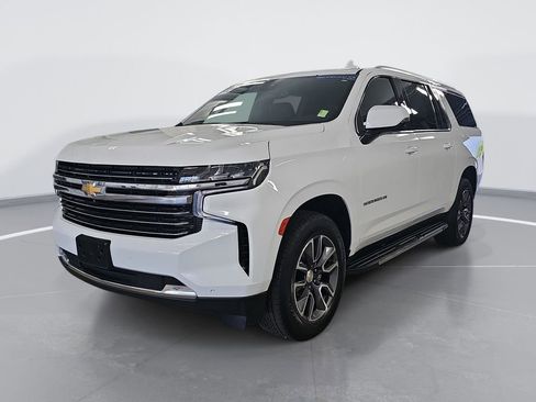 Used 2023 Chevrolet Suburban LT w/ LT Signature Plus Package AWD/4WD image 9