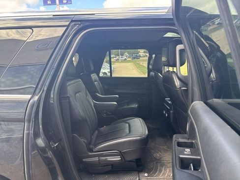 Used 2021 Ford Expedition Max Limited image 11