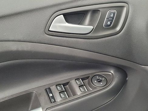 Used 2019 Ford Escape SE FWD image 27