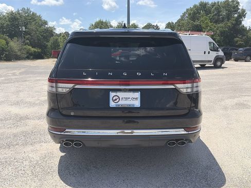 Used 2023 Lincoln Aviator Reserve w/ Equipment Group 201A RWD image 5