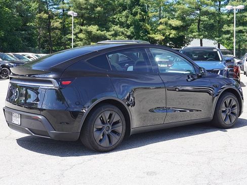 Used 2026 Tesla Model Y Long Range AWD/4WD image 12