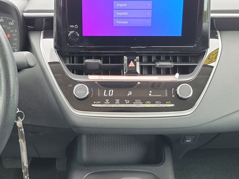 Certified 2025 Toyota Corolla LE FWD image 19