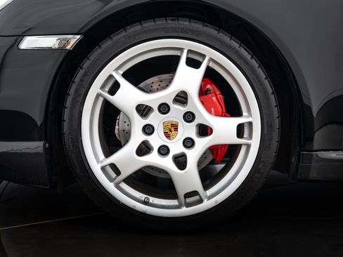 Used 2005 Porsche 911 Carrera S RWD image 11