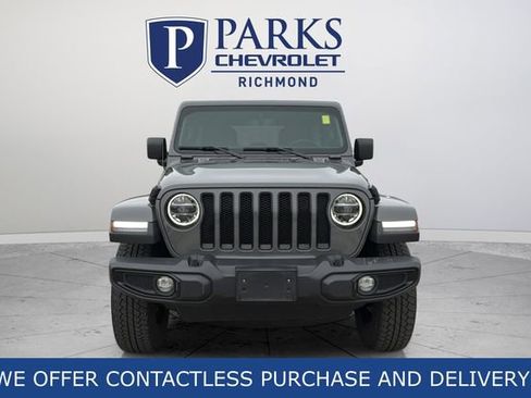 Used 2021 Jeep Wrangler Unlimited Sahara image 2