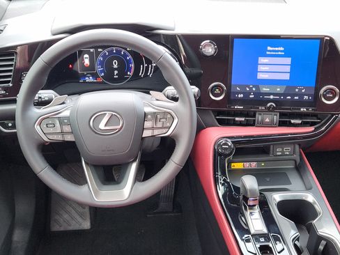 Used 2024 Lexus NX 250 FWD image 35