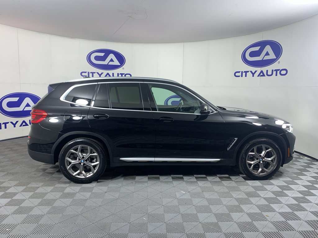 Used 2021 BMW X3 xDrive30i w/ Premium Package AWD/4WD image 2