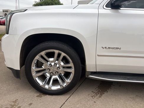 Used 2018 GMC Yukon SLT w/ Premium Edition RWD image 9