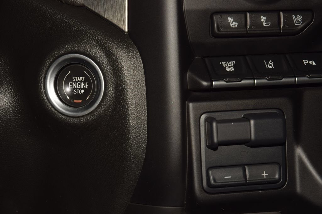 Used 2023 GMC Sierra 3500 Denali AWD/4WD image 36