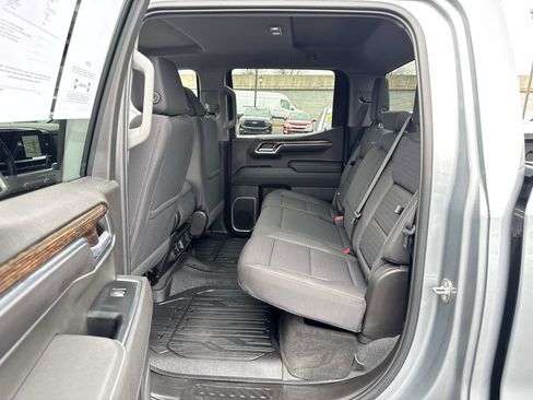 Used 2023 GMC Sierra 1500 Elevation image 21