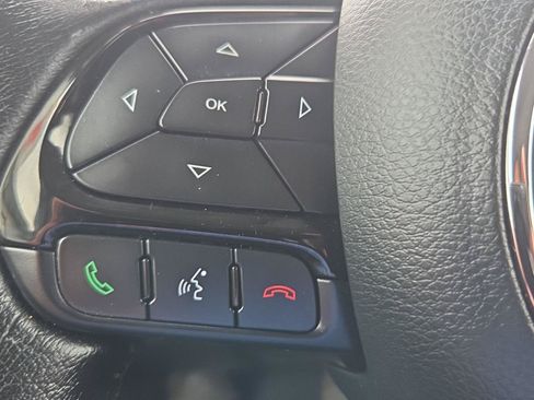 Used 2019 Jeep Renegade Altitude w/ Quick Order Package 2XM FWD image 10
