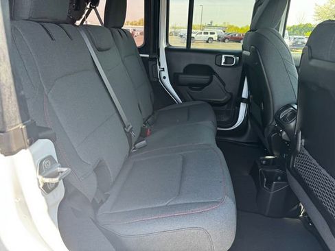 New 2026 Jeep Wrangler Unlimited Rubicon AWD/4WD image 16