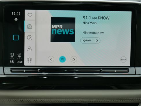 New 2025 Volkswagen Atlas SE image 9