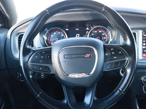 Used 2023 Dodge Charger SXT RWD image 18
