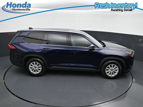 Used 2024 Toyota Grand Highlander AWD image 35