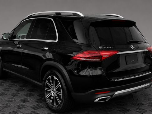 Used 2024 Mercedes-Benz GLE 350 4MATIC w/ Winter Package image 5