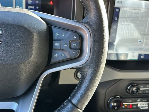 Used 2021 Ford Bronco Badlands image 17