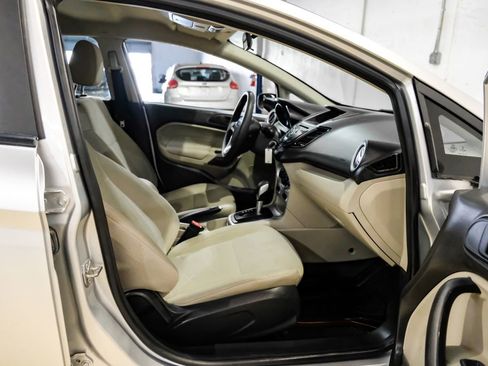 Used 2019 Ford Fiesta SE image 30