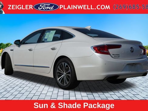 Used 2017 Buick LaCrosse Essence w/ Sun and Shade Package FWD image 3