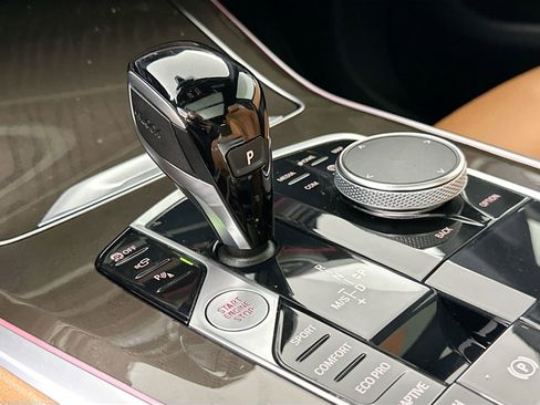 Certified 2022 BMW X5 sDrive40i w/ Premium Package image 17