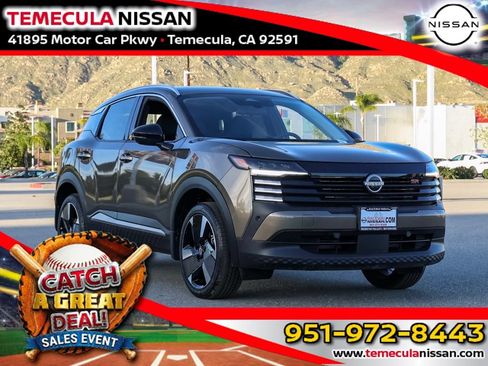 New 2026 Nissan Kicks SR FWD image 1