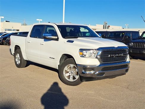 Used 2024 RAM 1500 Laramie image 28