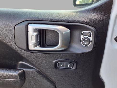 Used 2024 Jeep Wrangler Unlimited Sport AWD/4WD image 19