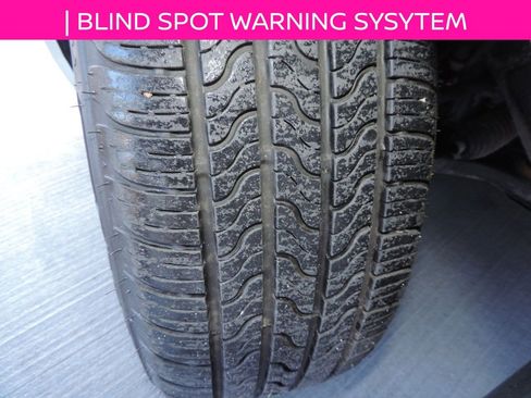 Used 2022 Nissan Sentra SV image 12