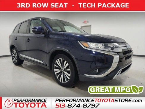 Used 2019 Mitsubishi Outlander SE image 1