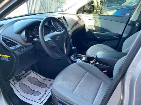 Used 2018 Hyundai Santa Fe Sport w/ Winter Weather Package image 3