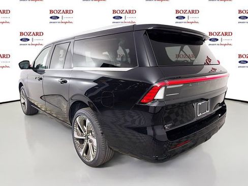 New 2026 Lincoln Navigator L Black Label AWD/4WD image 6