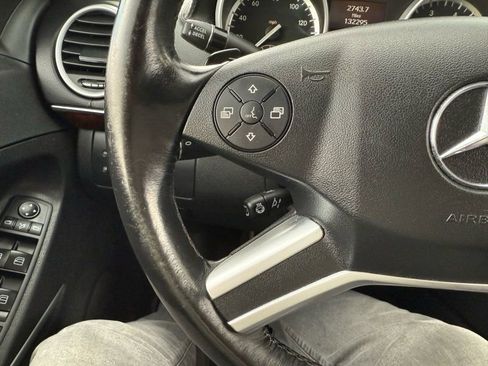 Used 2010 Mercedes-Benz GL 550 4MATIC image 19