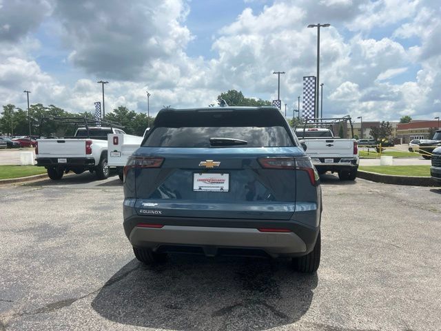 New 2026 Chevrolet Equinox LT w/ Safety and Technology Package FWD image 4