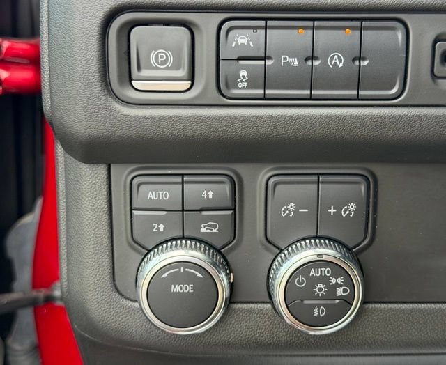 Certified 2023 GMC Yukon SLT AWD/4WD image 27