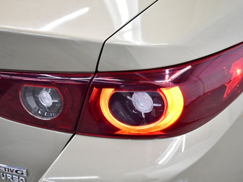 Used 2024 MAZDA MAZDA3 s image 58