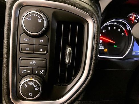 Used 2019 Chevrolet Silverado 1500 LT w/ All-Star Edition AWD/4WD image 30