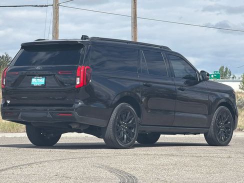 Used 2025 Ford Expedition Max Platinum w/ Stealth Appearance Package AWD/4WD image 2