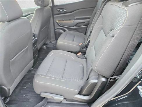 Used 2023 GMC Acadia SLE w/ Driver Convenience Package image 10