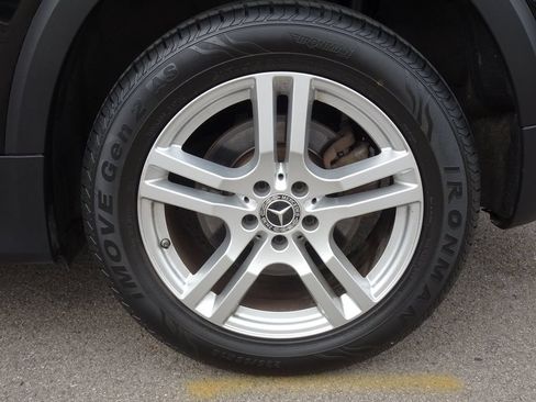 Used 2020 Mercedes-Benz GLB 250 4MATIC image 26