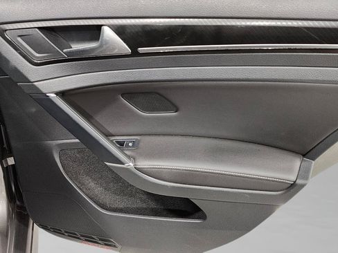 Used 2016 Volkswagen Golf R 4-Door AWD/4WD image 16
