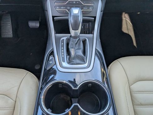 Used 2015 Ford Edge SEL w/ Equipment Group 201A image 22