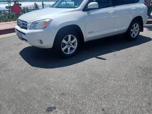 Used 2008 Toyota RAV4 Limited AWD/4WD image 19