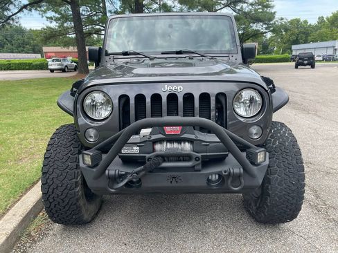 Used 2016 Jeep Wrangler Unlimited Rubicon AWD/4WD image 8